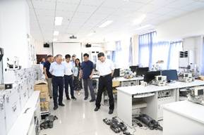 北京交通大學(xué)機械工程國家級實驗教學(xué)示范中心教學(xué)指導(dǎo)委員會委員聘任儀式暨人才培養(yǎng)咨詢研討會召開